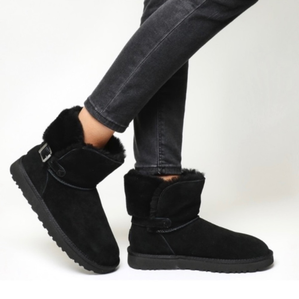 Ugg karel mini buckle boot black